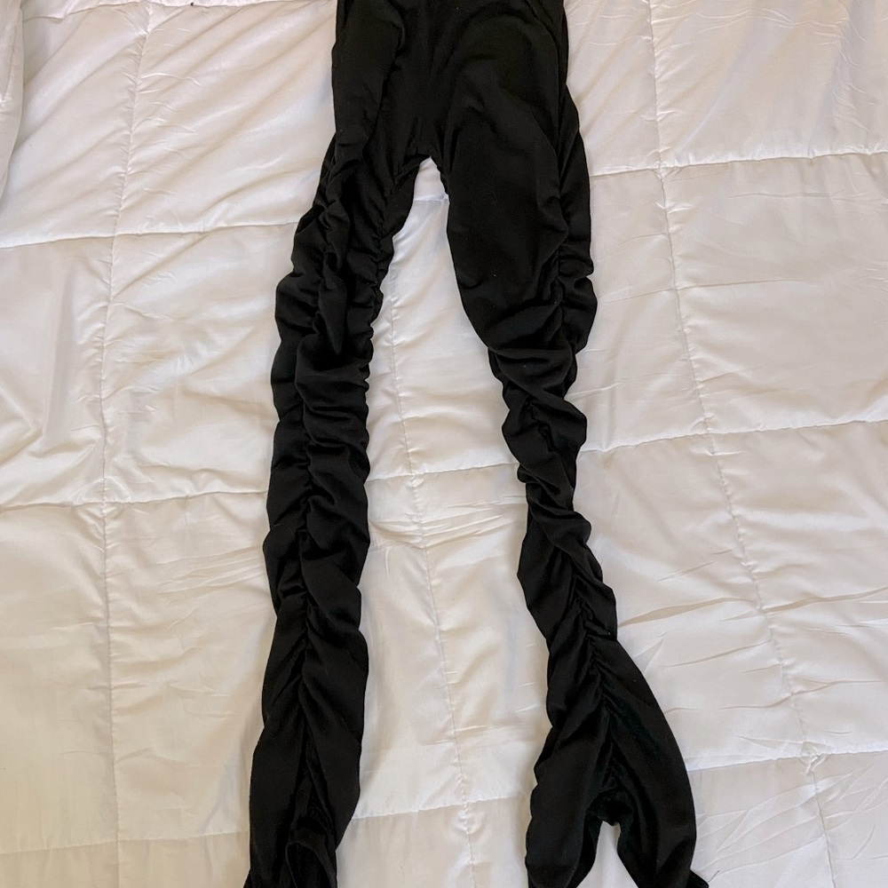 FashionNova 💎 Color: black